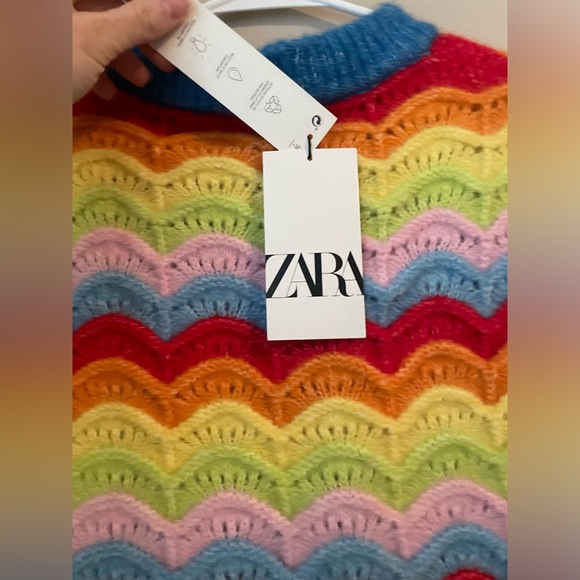 NWT Zara Rainbow Scalloped Knit Vest 🌈 size M - Picture 4 of 5